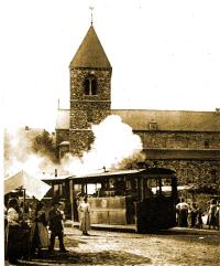 Le tram sur la place au dbut du XXe s.